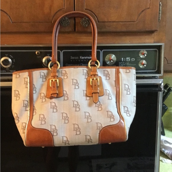 DOONEY & BOURKE Monogram Textile Leather Large Tote - Picture 1 of 9